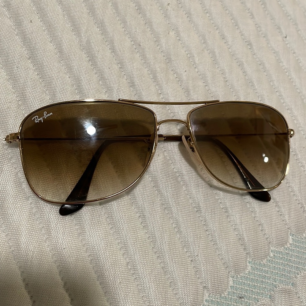 Men’s Authentic Ray Ban Sunglasses